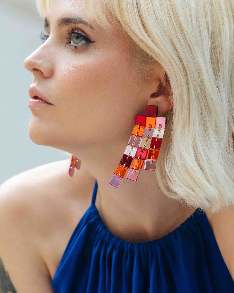 Pendientes MOSAICO rojos. colección 8 puntas. ALMALEON